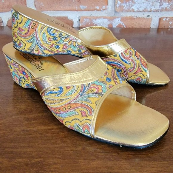 Fabulous Vintage 1970s Grandmacore Metallic Gold Lounge Slippers Wedge Slip Ons - Picture 3 of 8